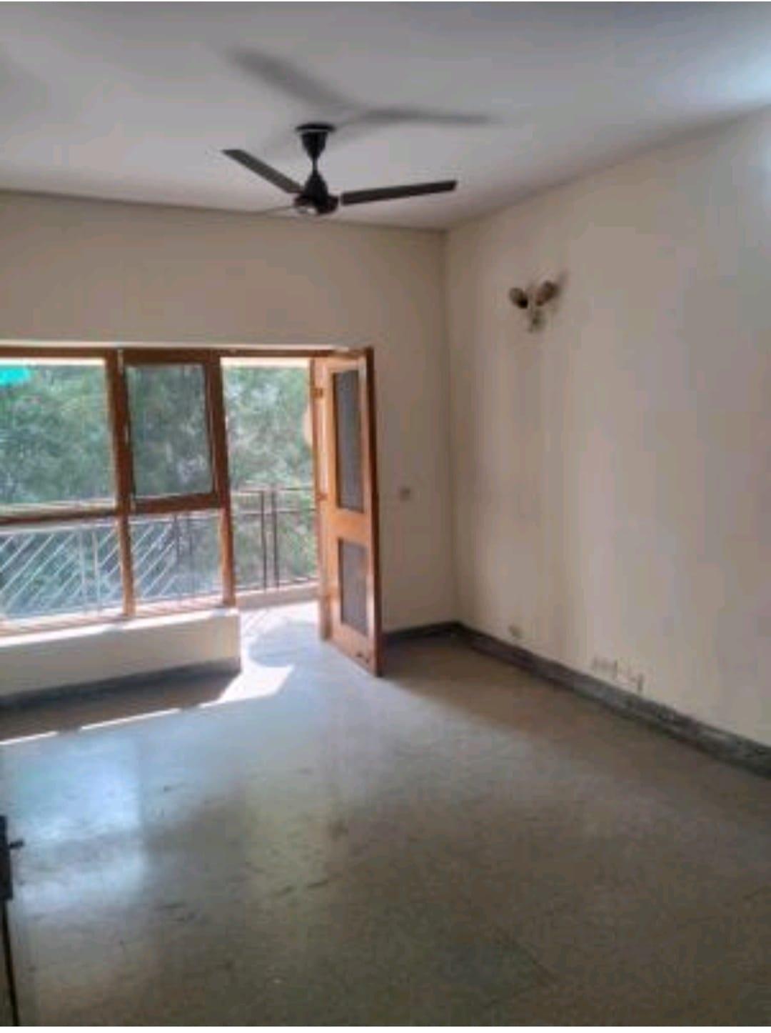 2 BHK Apartment in Daffodils apartment sector 6 dwarka delhi