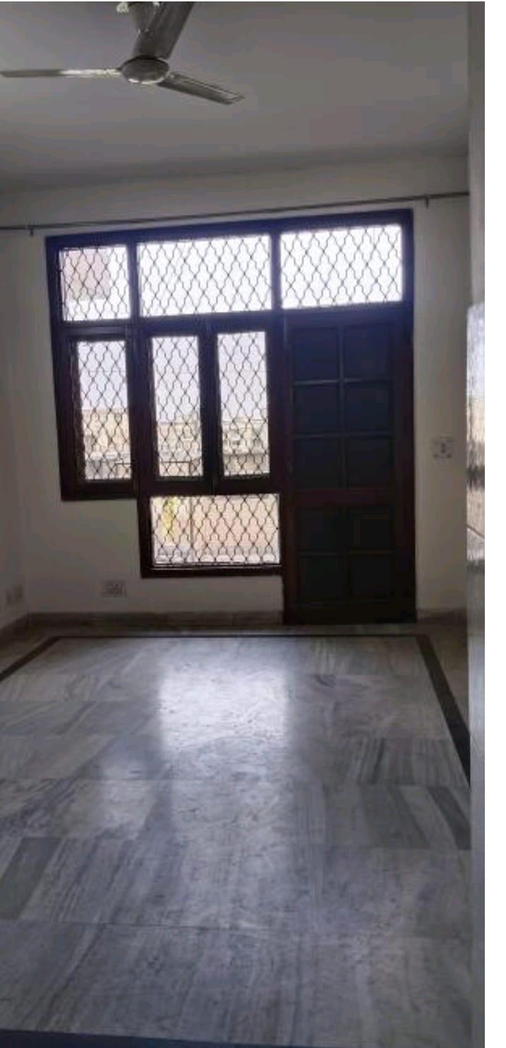 4 BHK Apartment in Skylark apartment sector 6 dwarka delhi