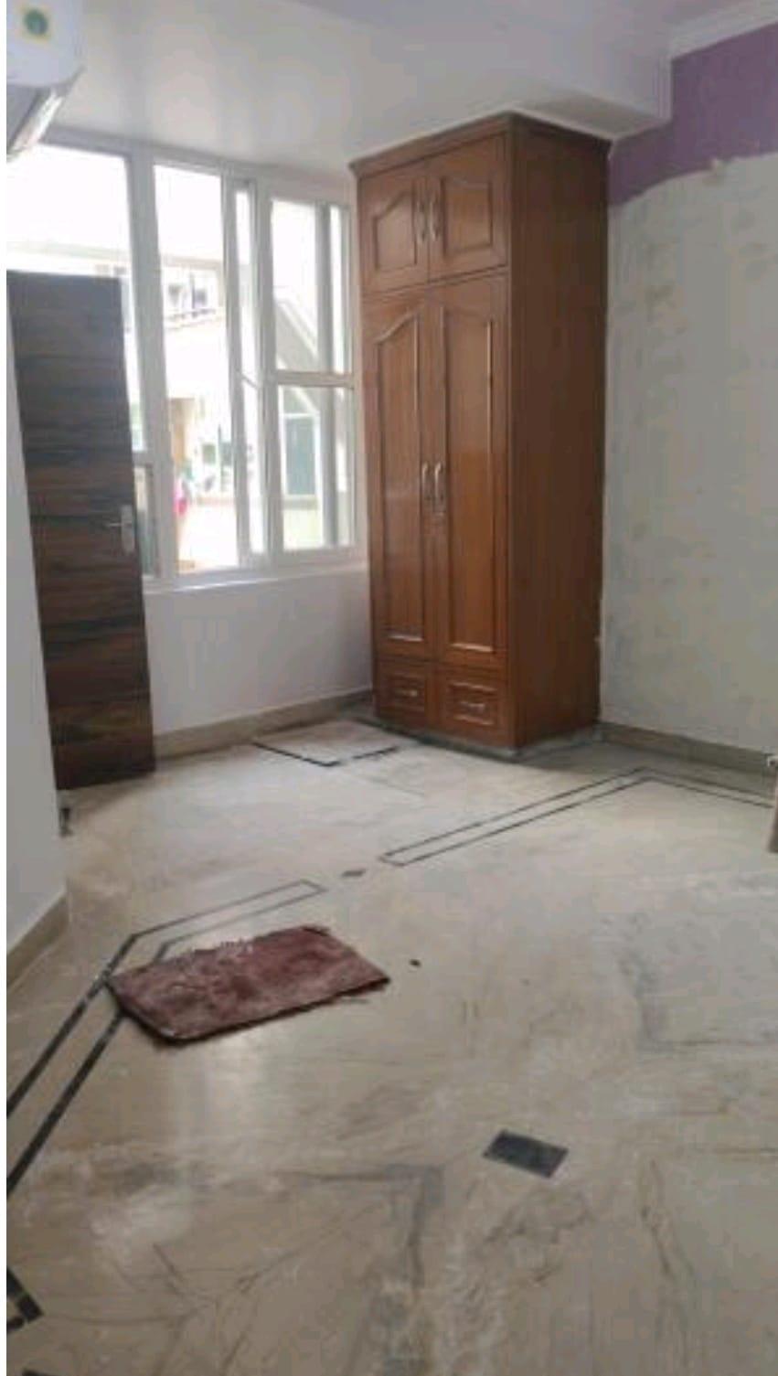4 BHK Apartment in Badhwar apartment sector 6 dwarka delhi - View 2