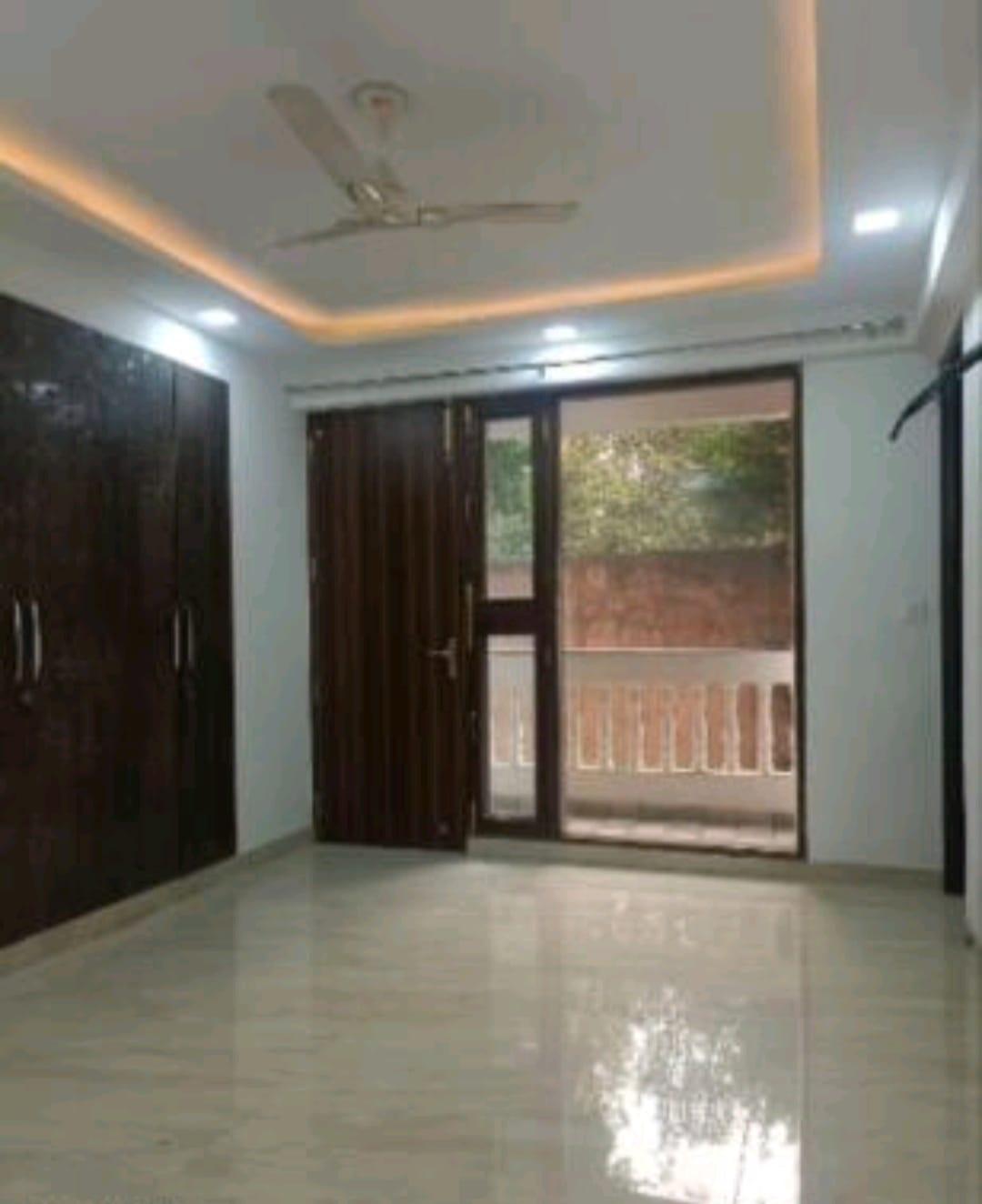 4 BHK Apartment in Diamond square apartment sector 6 dwarka delhi