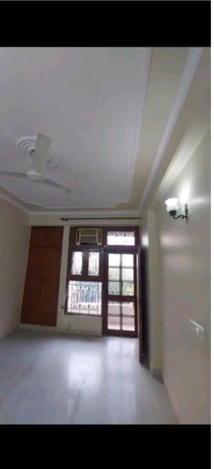 4 BHK Apartment in Mayank apartment sector 6 dwarka delhi