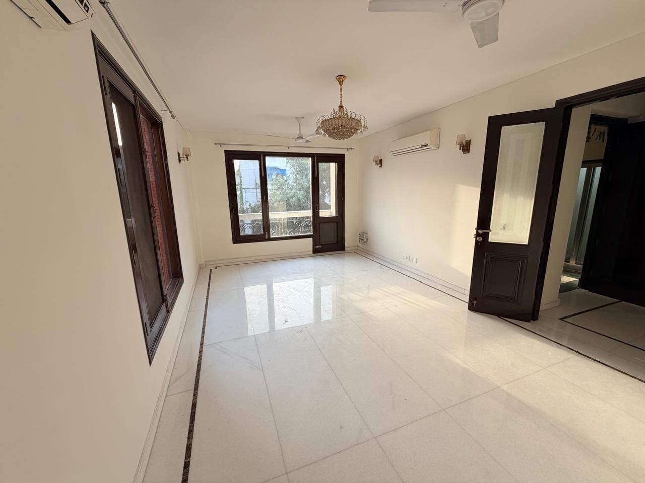3 BHK Apartment in Neelam Senroofs Nahur, Bhandup West photo 4