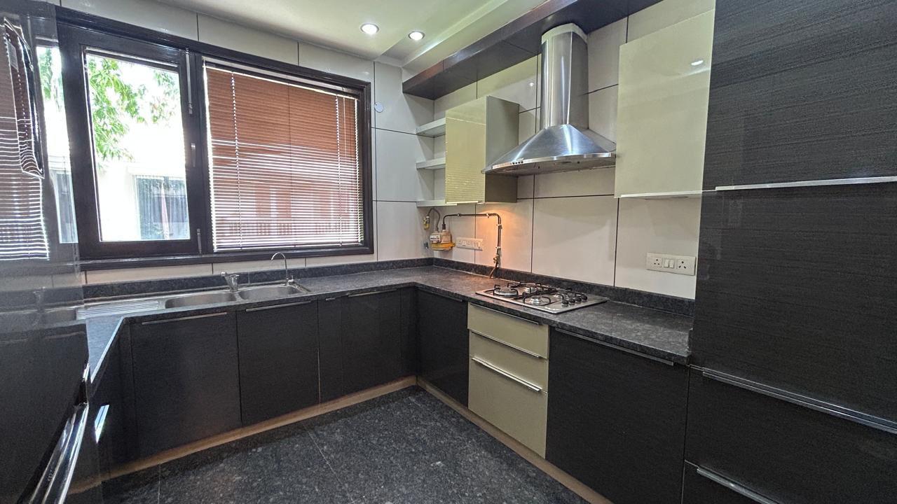 2 BHK Apartment in Purva Clermont Chembur, Mumbai photo 6