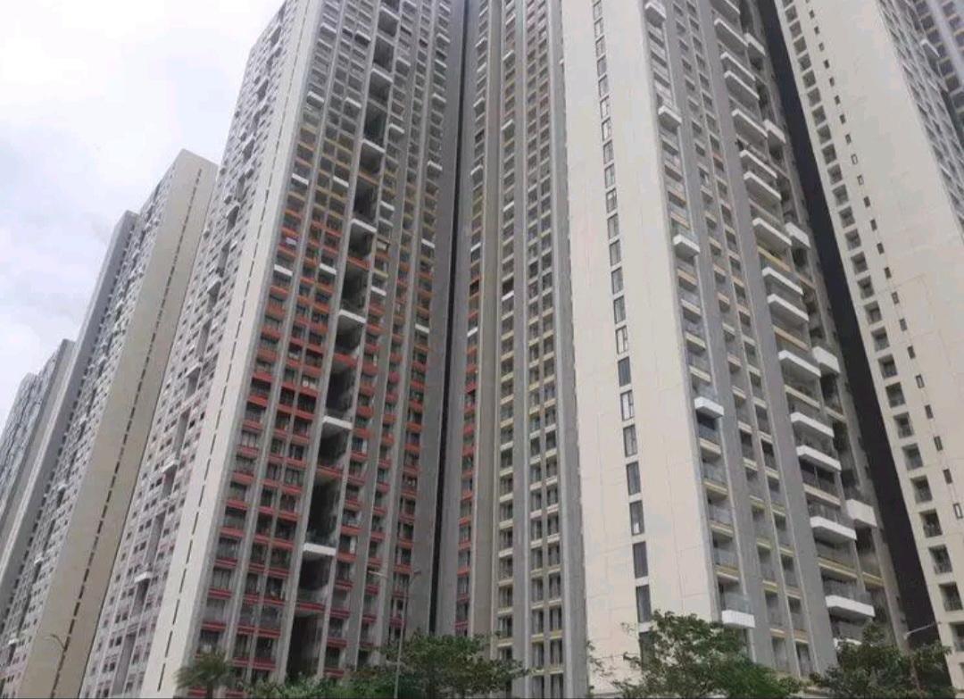 2 BHK Apartment in Vaishno Sky Malad East, Mumbai photo 1