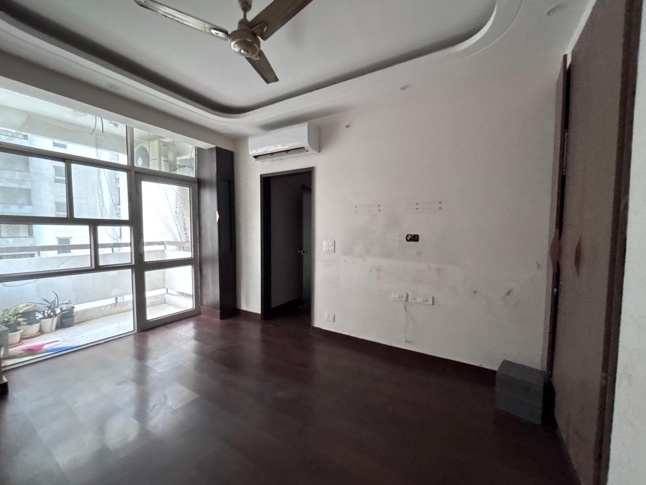 3 BHK Apartment in Mindset Aum Laxmi Kusum Mulund, Mumbai photo 5
