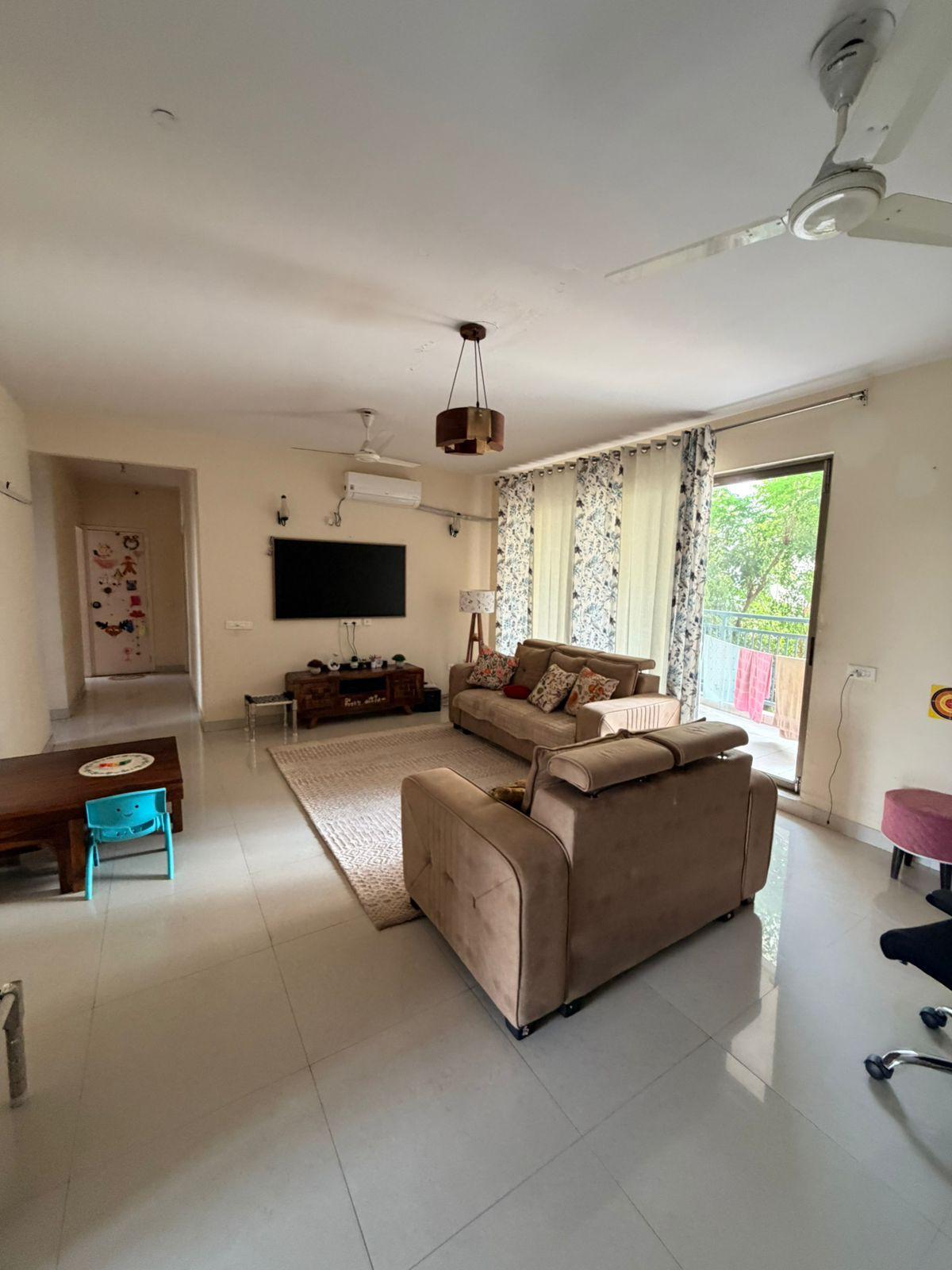 3 BHK Apartment in Yash Daivi Eterneety Poisar, Borivali West photo 6