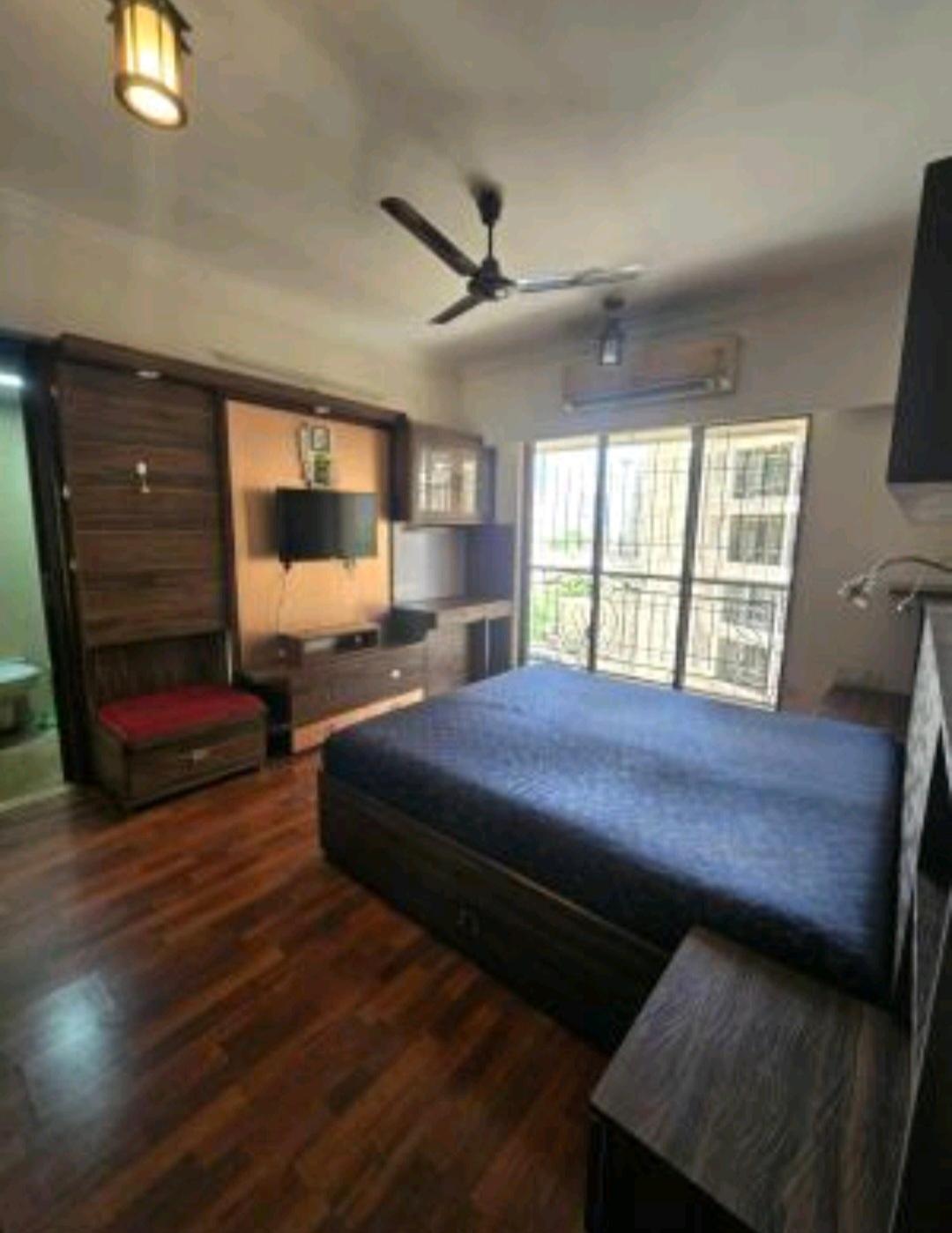 2 BHK Apartment in Marigold Miraaya Asha Nagar, Mulund West, Mumbai photo 3